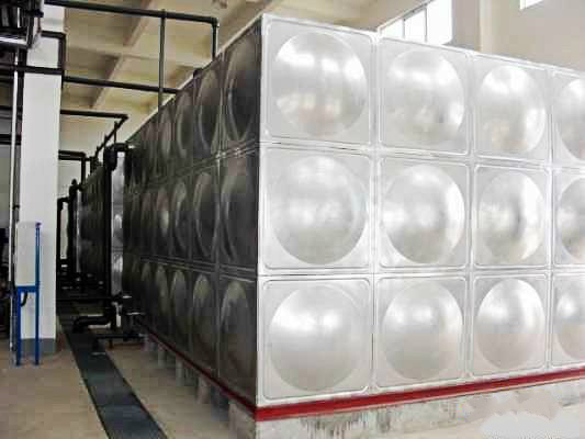 如何選擇質量可靠的西安鍍鋅板水箱？