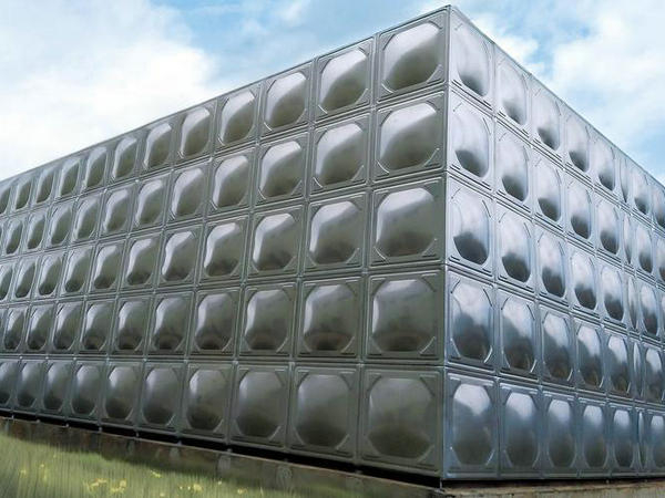 有哪些具體的標準和規范對西安生活飲用水箱的選材有要求？